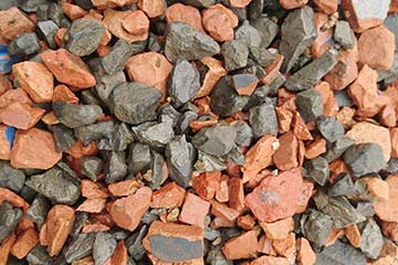 瓦チップ・ルーフチップ（赤&黒ミックス）サイズ：10㎜～30㎜